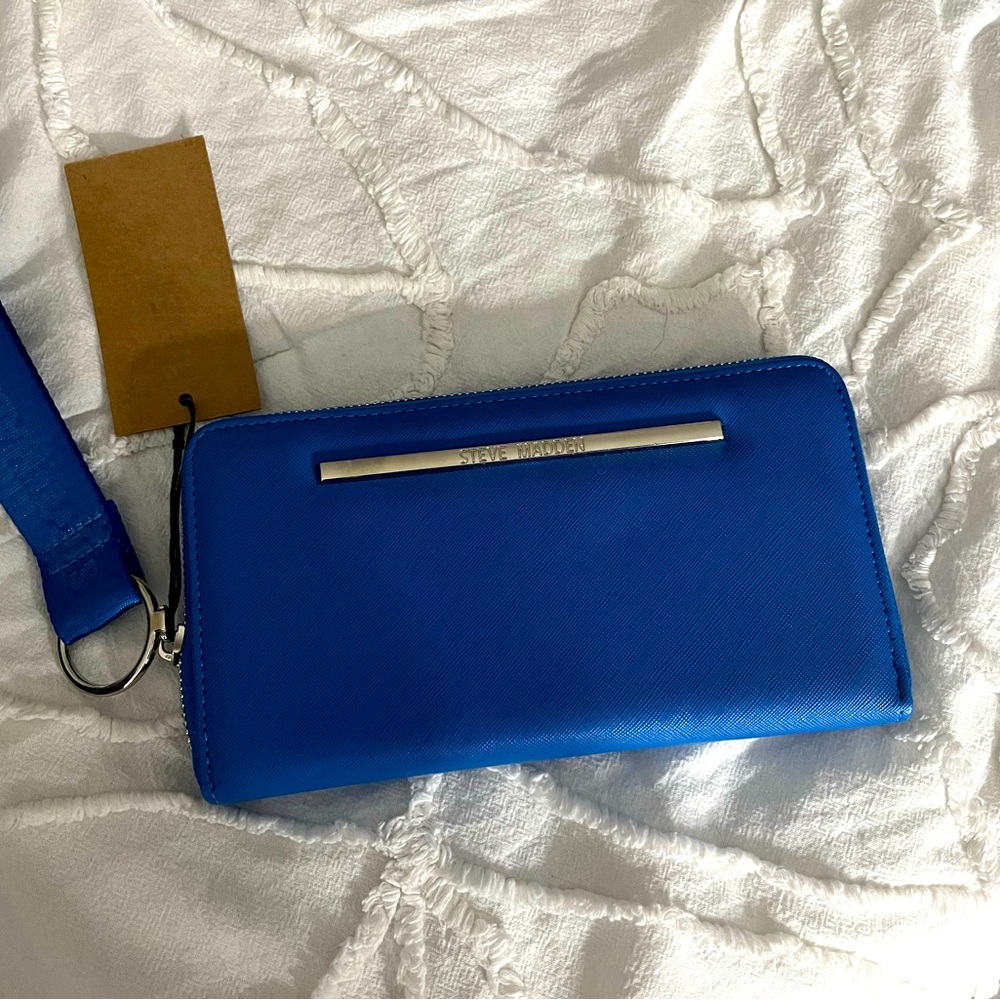 Steve Madden wristlet/wallet